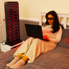 Load image into Gallery viewer, Total Spectrum COMPACT (7 Wave 216 LEDs)